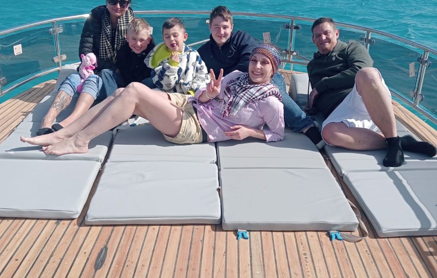 Private Fishing & Island Trip by Glass Boat – Hurghada